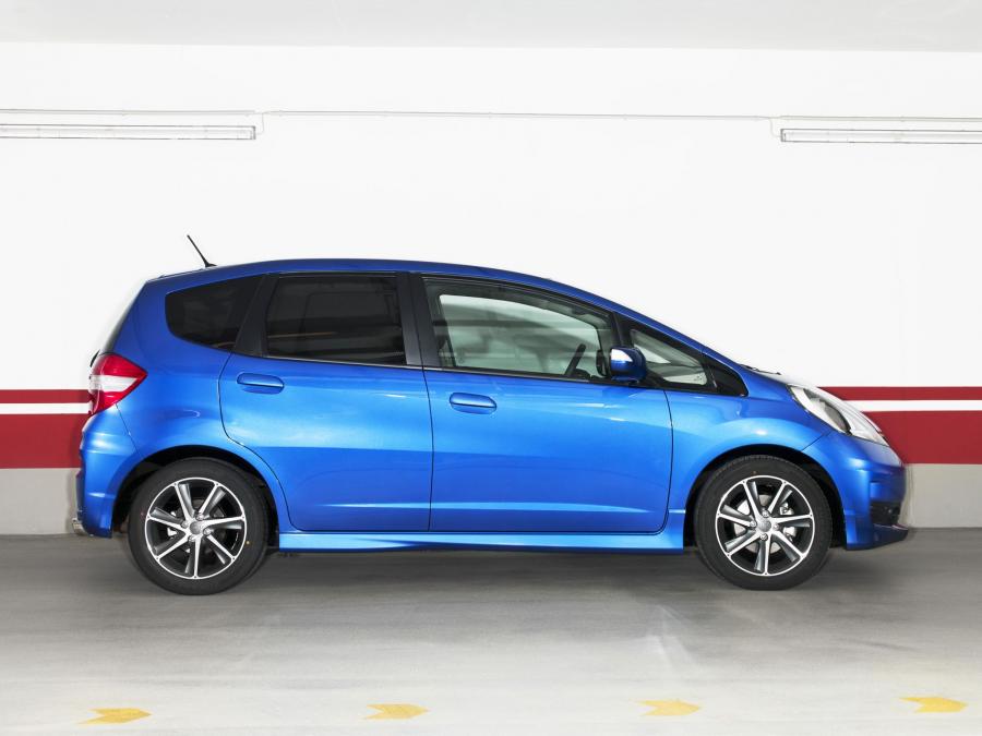  Honda Jazz Si 2012 года  (фото 34 из 45)
